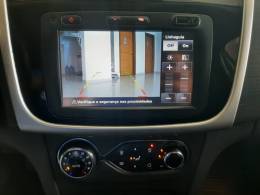 RENAULT - SANDERO - 2014/2015 - Prata - R$ 44.900,00