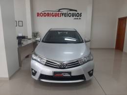 TOYOTA - COROLLA - 2014/2015 - Prata - R$ 87.900,00