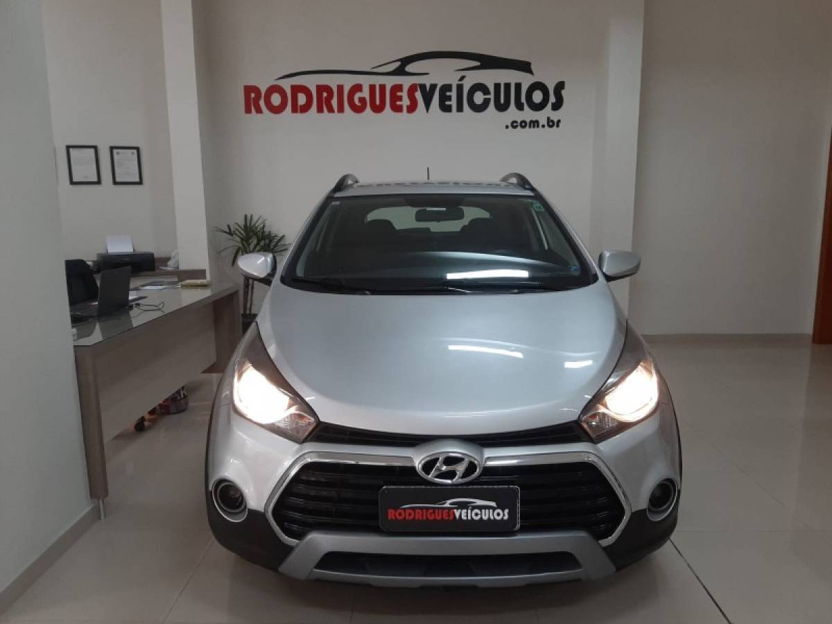 HYUNDAI - HB20X - 2016/2016 - Prata - R$ 62.900,00