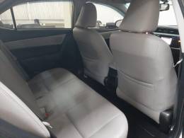 TOYOTA - COROLLA - 2016/2017 - Prata - R$ 92.900,00