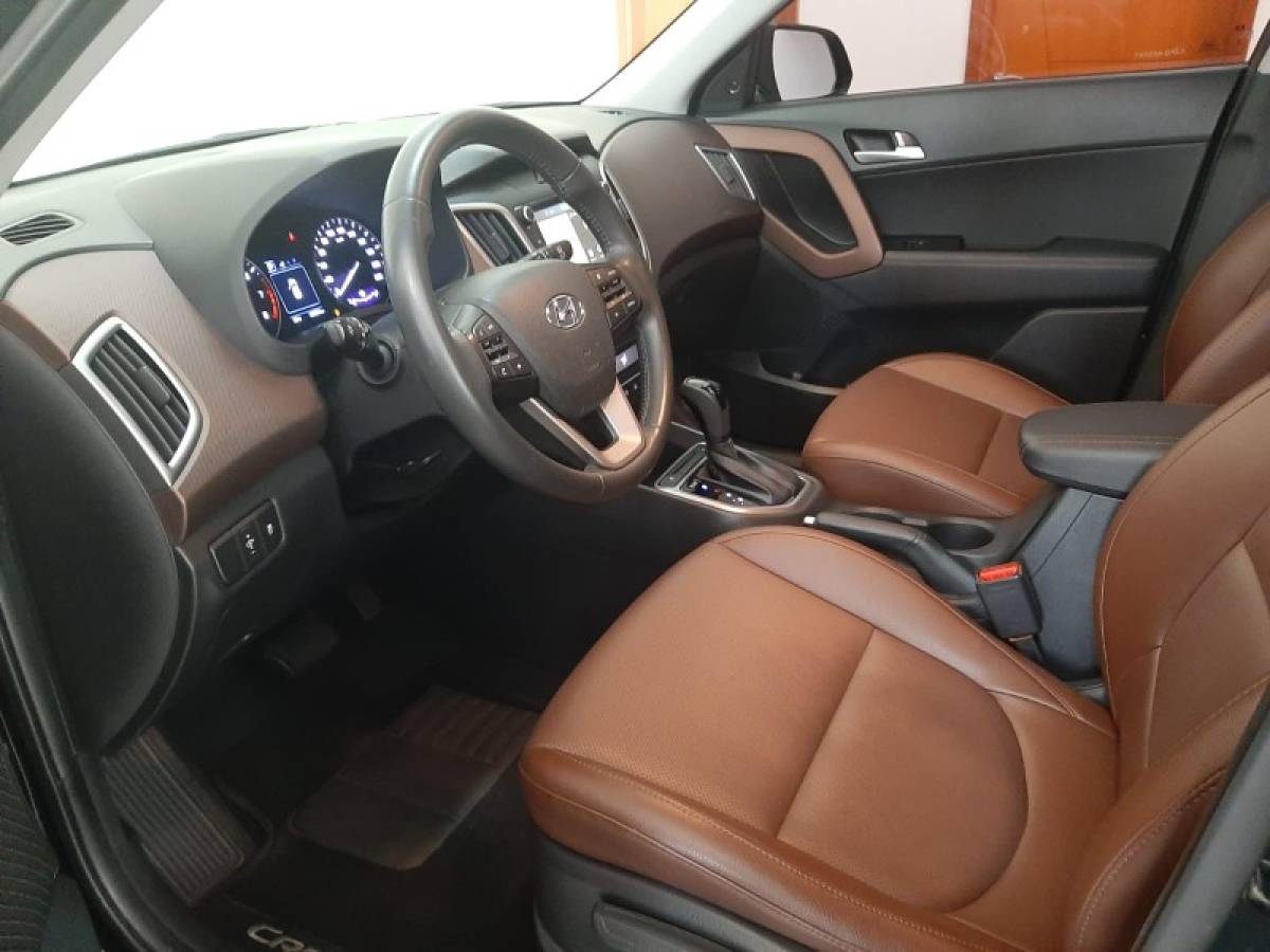 HYUNDAI - CRETA - 2017/2018 - Preta - R$ 94.900,00