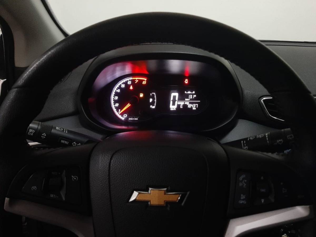 CHEVROLET - ONIX - 2019/2019 - Prata - R$ 68.900,00