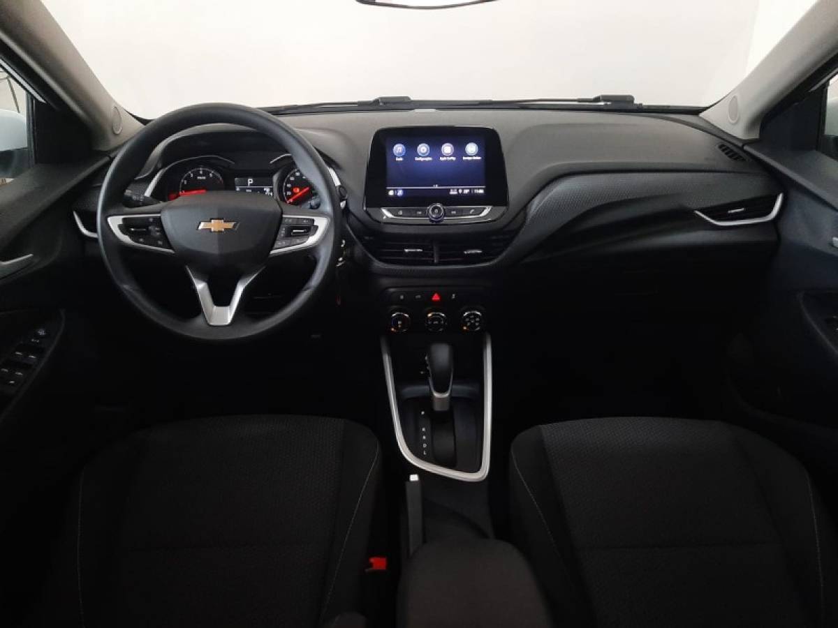 CHEVROLET - ONIX - 2022/2023 - Branca - R$ 88.900,00
