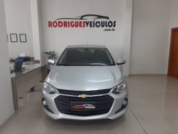 CHEVROLET - ONIX - 2023/2023 - Prata - R$ 82.900,00