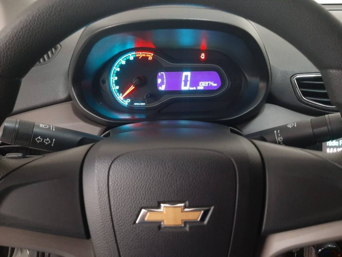 CHEVROLET - PRISMA - 2015/2015 - Prata - R$ 47.900,00