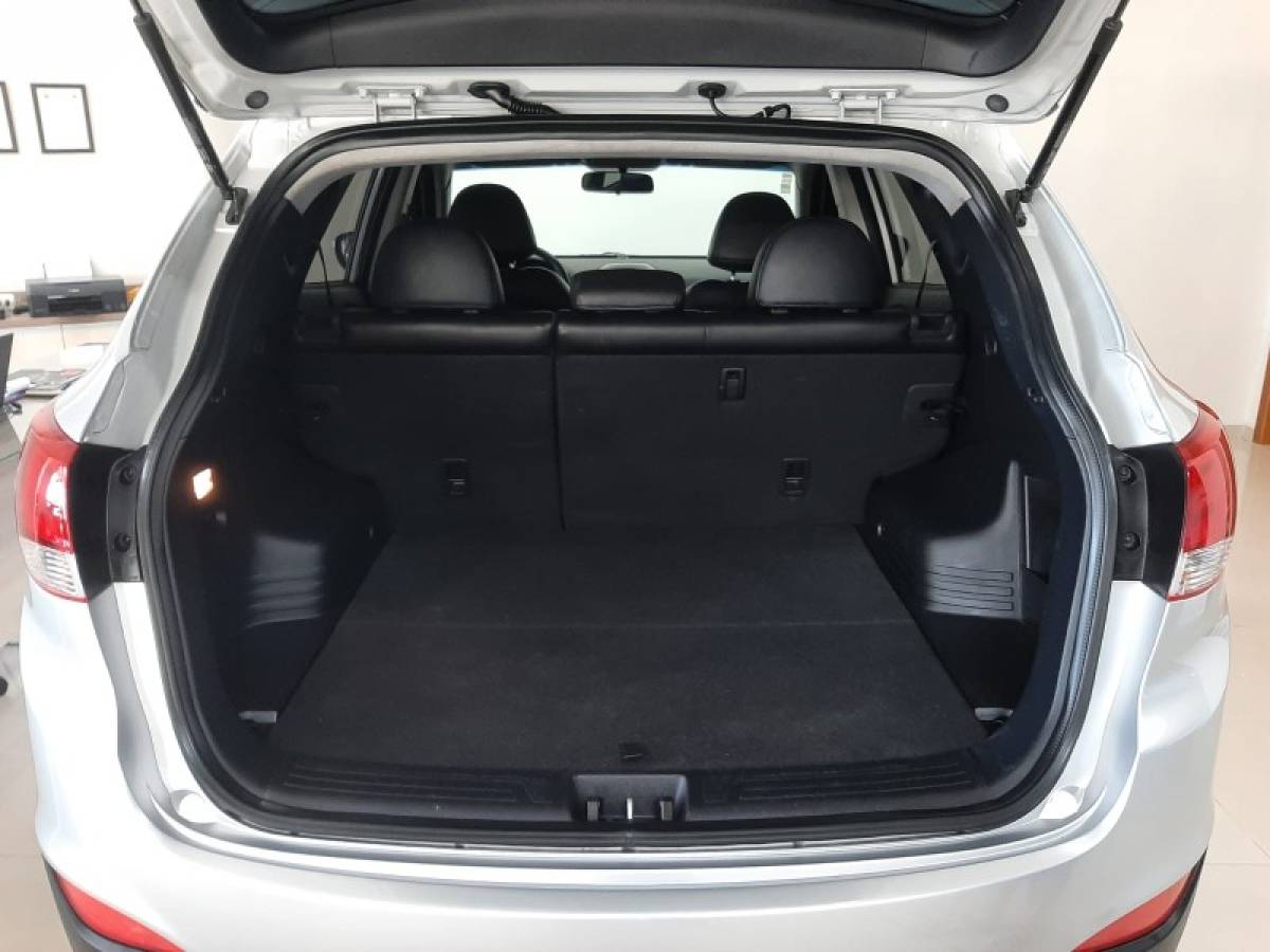 HYUNDAI - IX35 - 2020/2021 - Prata - R$ 98.900,00