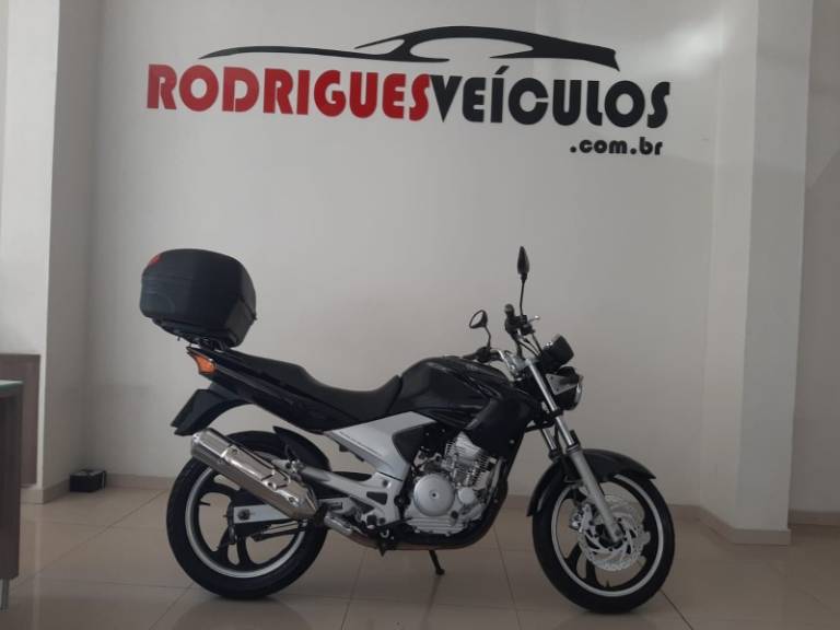 YAMAHA - FAZER - 2007/2007 - Preta - R$ 8.900,00