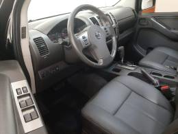 NISSAN - FRONTIER - 2012/2013 - Preta - R$ 104.900,00
