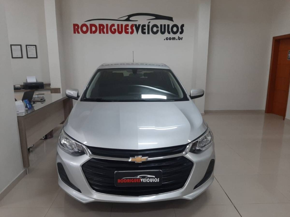 CHEVROLET - ONIX - 2020/2020 - Prata - R$ 59.900,00