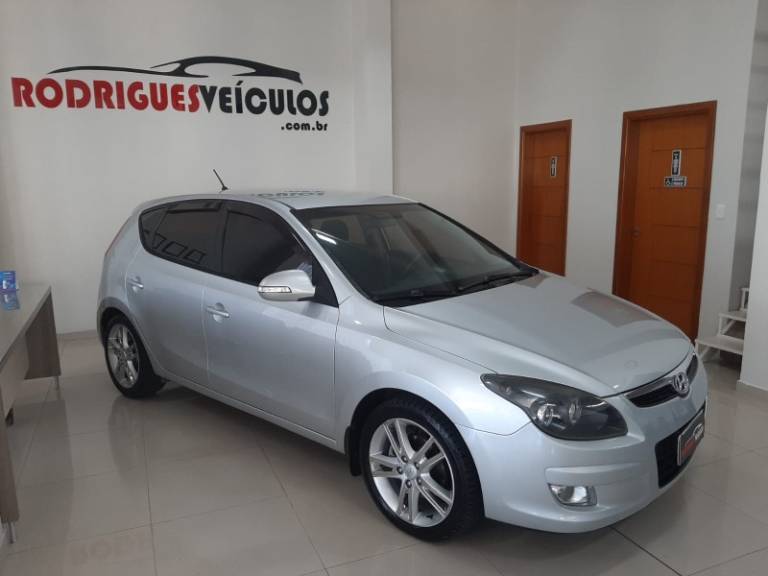 HYUNDAI - I30 - 2009/2010 - Prata - R$ 44.900,00
