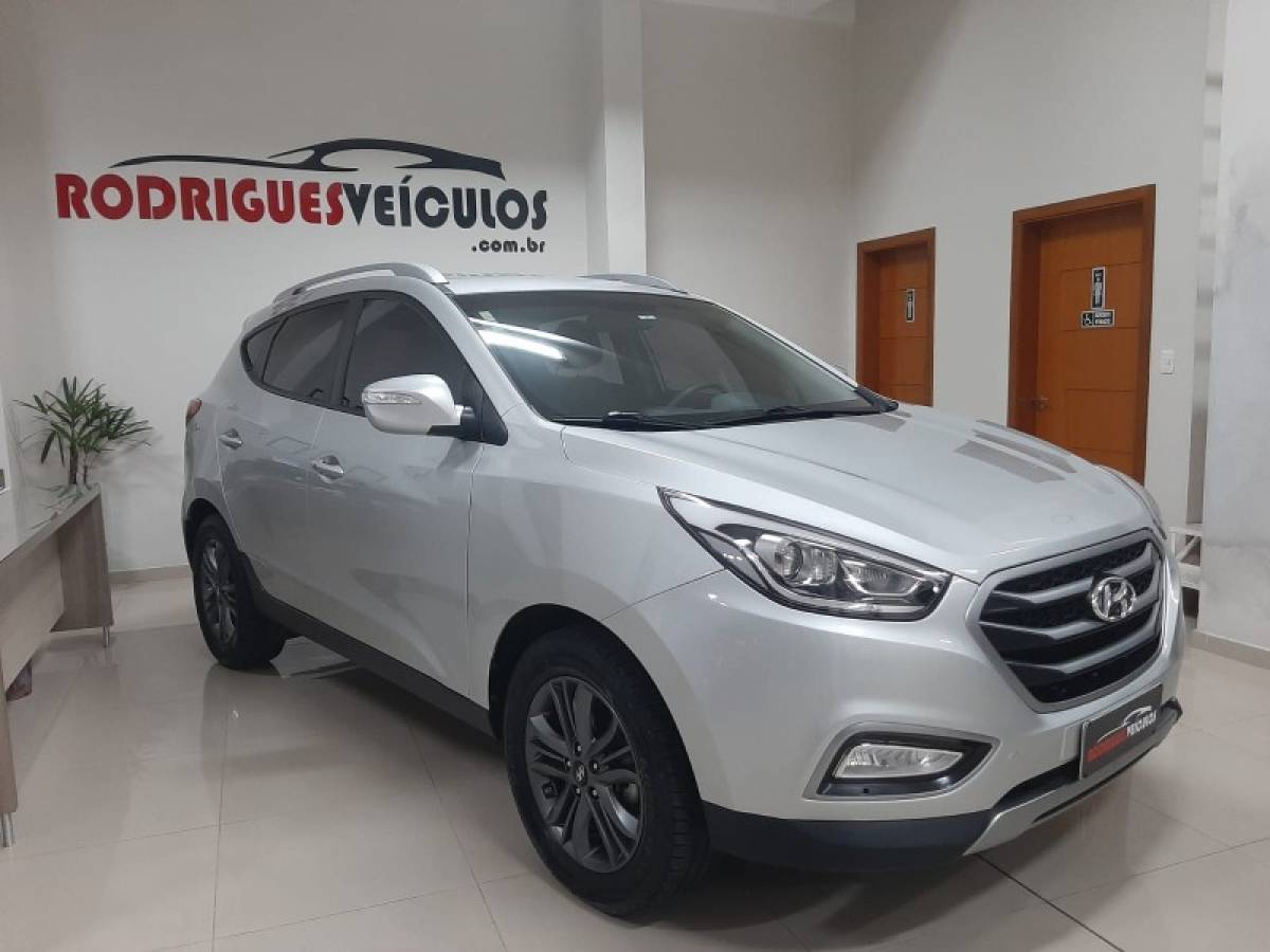 HYUNDAI - IX35 - 2019/2020 - Prata - R$ 98.900,00