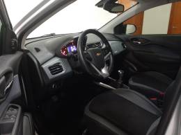 CHEVROLET - ONIX - 2019/2019 - Prata - R$ 68.900,00