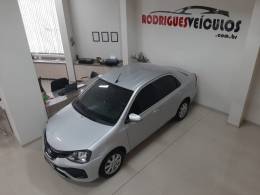 TOYOTA - ETIOS - 2020/2020 - Prata - R$ 64.900,00