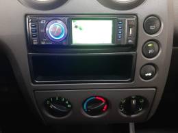 FORD - FIESTA - 2005/2005 - Prata - R$ 24.900,00