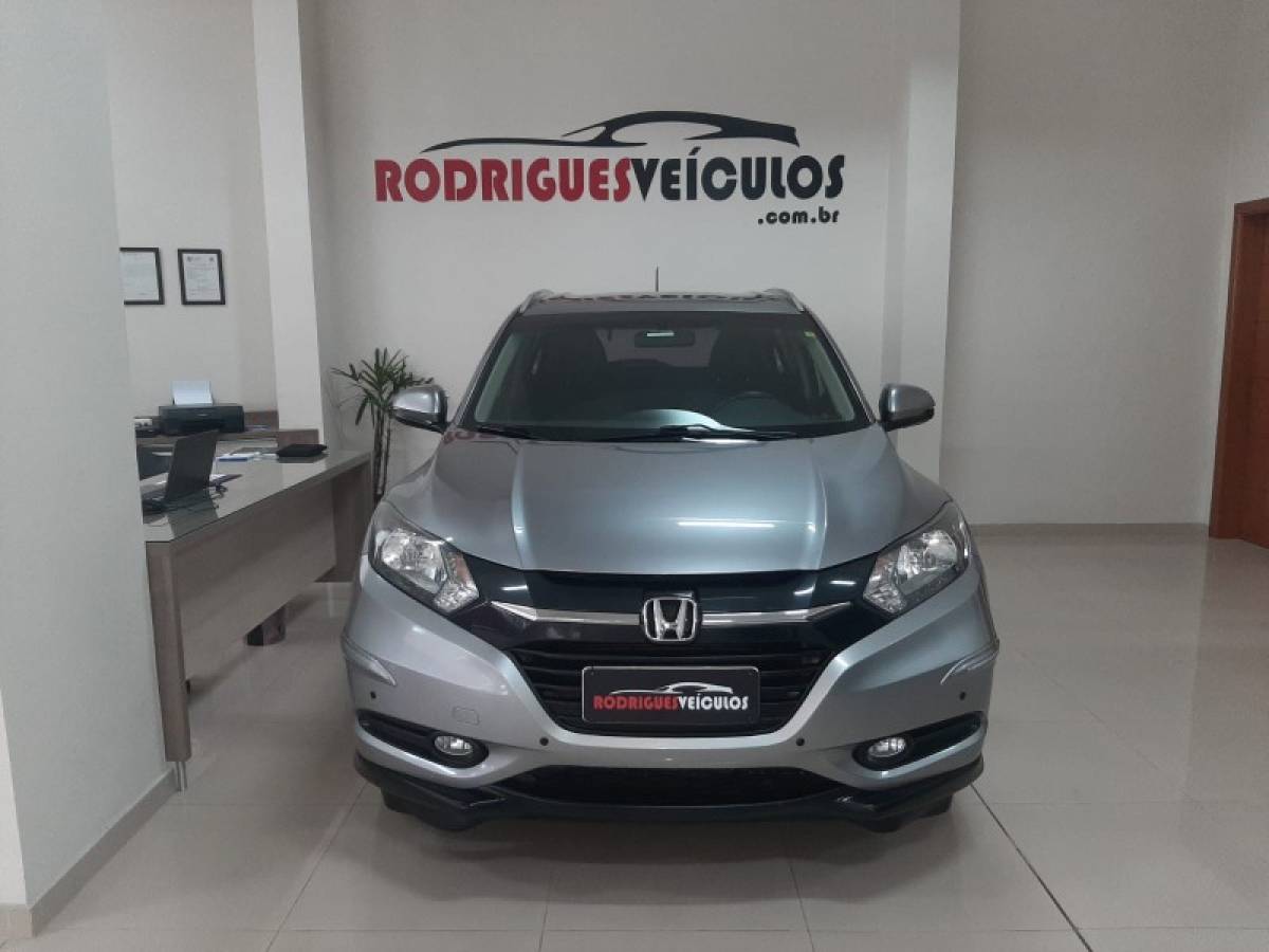 HONDA - HR-V - 2015/2016 - Cinza - R$ 89.900,00