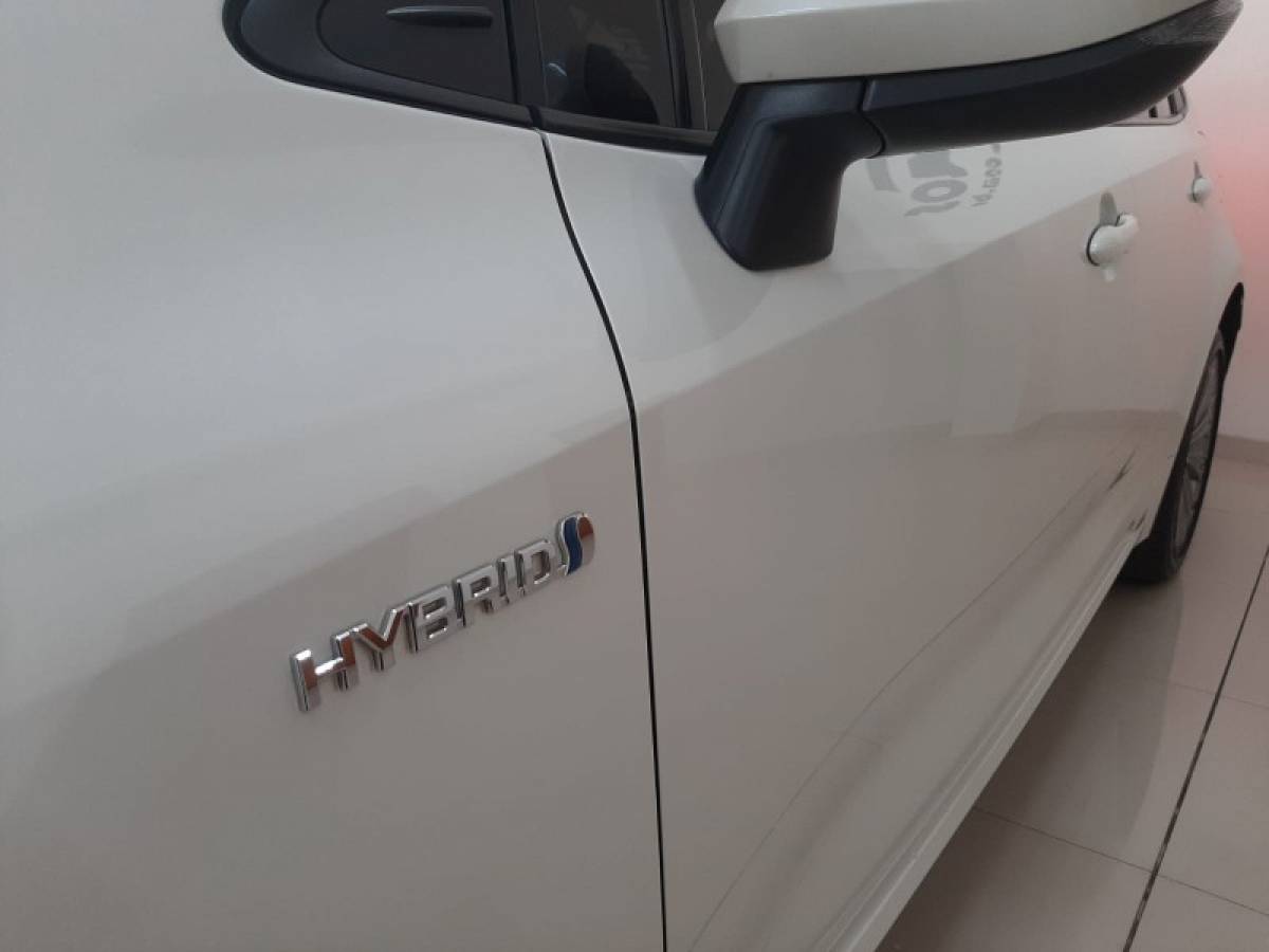 TOYOTA - COROLLA - 2020/2021 - Branca - R$ 139.900,00