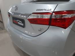 TOYOTA - COROLLA - 2016/2017 - Prata - R$ 92.900,00