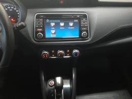 NISSAN - KICKS - 2017/2018 - Marrom - R$ 79.900,00