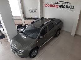 RENAULT - OROCH - 2016/2017 - Verde - R$ 71.800,00