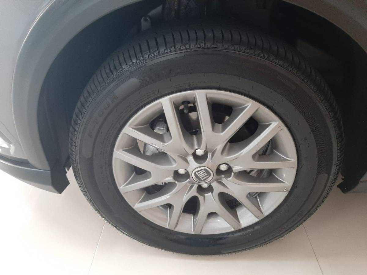 FIAT - ARGO - 2019/2020 - Cinza - R$ 69.990,00