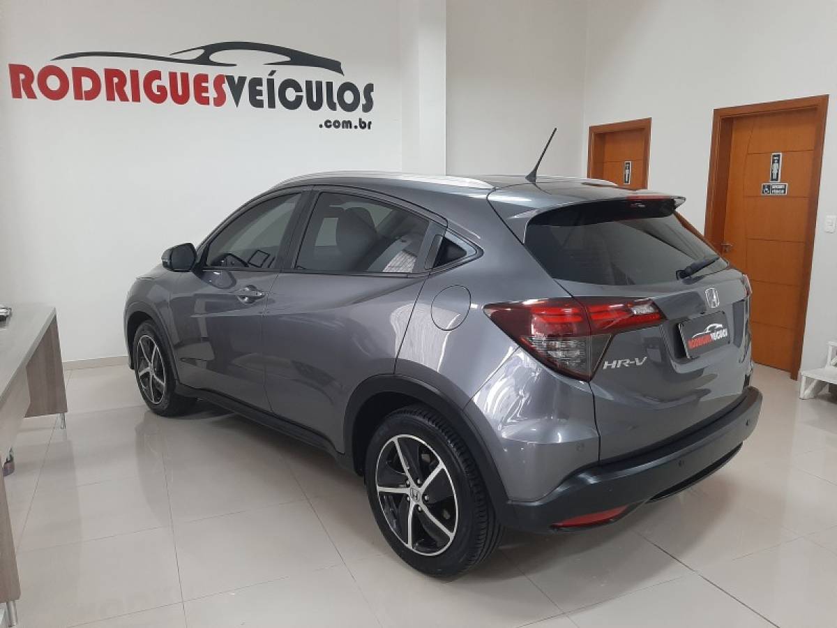 HONDA - HR-V - 2020/2021 - Cinza - R$ 115.900,00