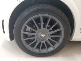FIAT - PUNTO - 2014/2015 - Branca - R$ 57.900,00