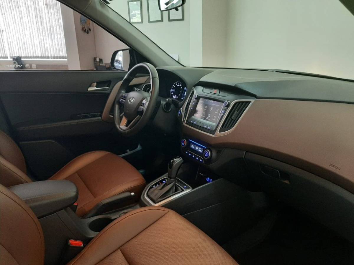 HYUNDAI - CRETA - 2017/2018 - Preta - R$ 94.900,00
