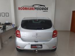 RENAULT - SANDERO - 2014/2015 - Prata - R$ 44.900,00