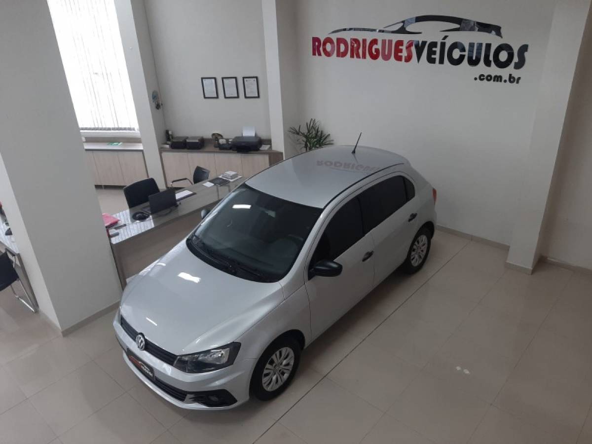 VOLKSWAGEN - GOL - 2017/2017 - Prata - R$ 47.900,00