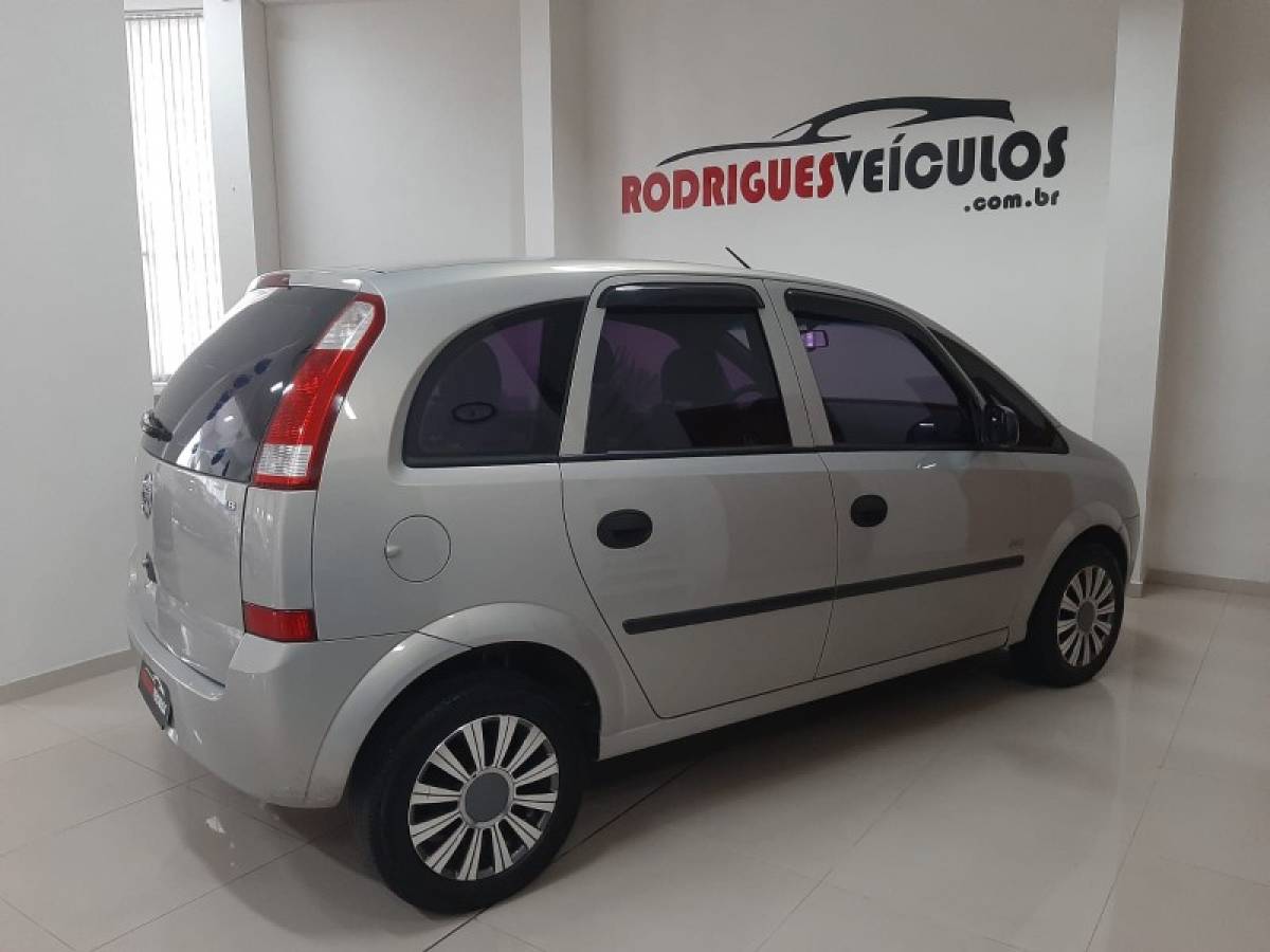 CHEVROLET - MERIVA - 2005/2005 - Bege - R$ 24.900,00