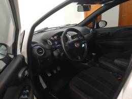 FIAT - PUNTO - 2014/2015 - Branca - R$ 57.900,00