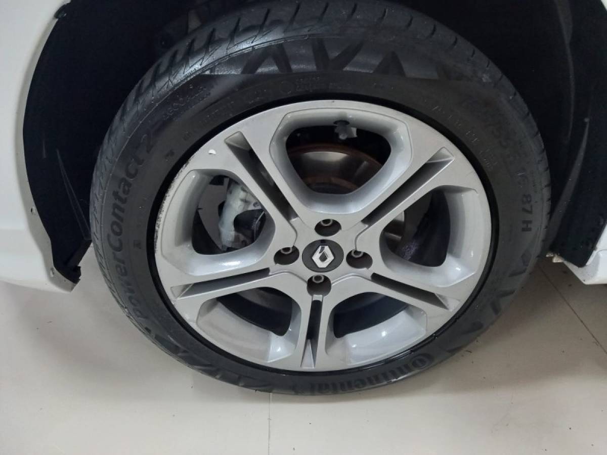 RENAULT - SANDERO - 2017/2018 - Branca - R$ 54.900,00