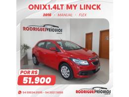 CHEVROLET - ONIX - 2015/2016 - Vermelha - R$ 51.900,00