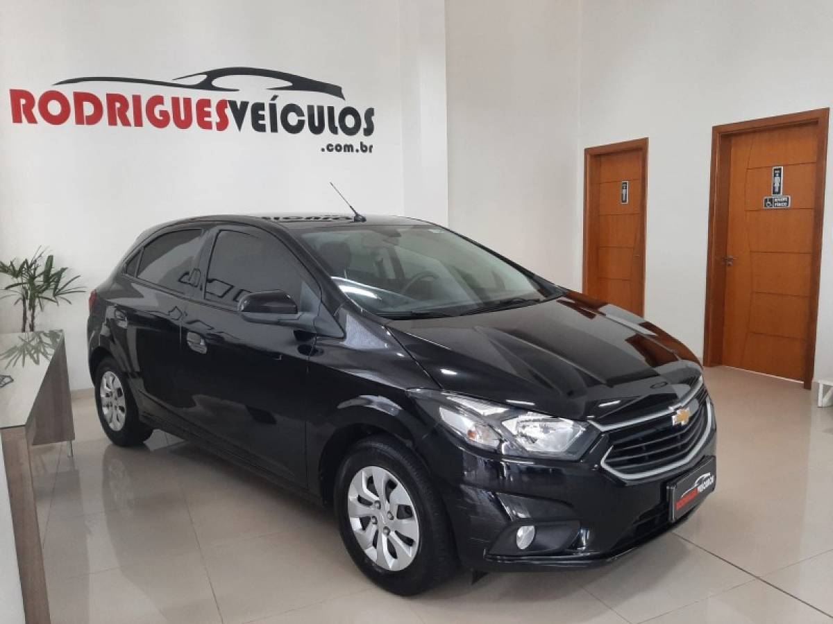 CHEVROLET - ONIX - 2018/2018 - Preta - R$ 52.900,00