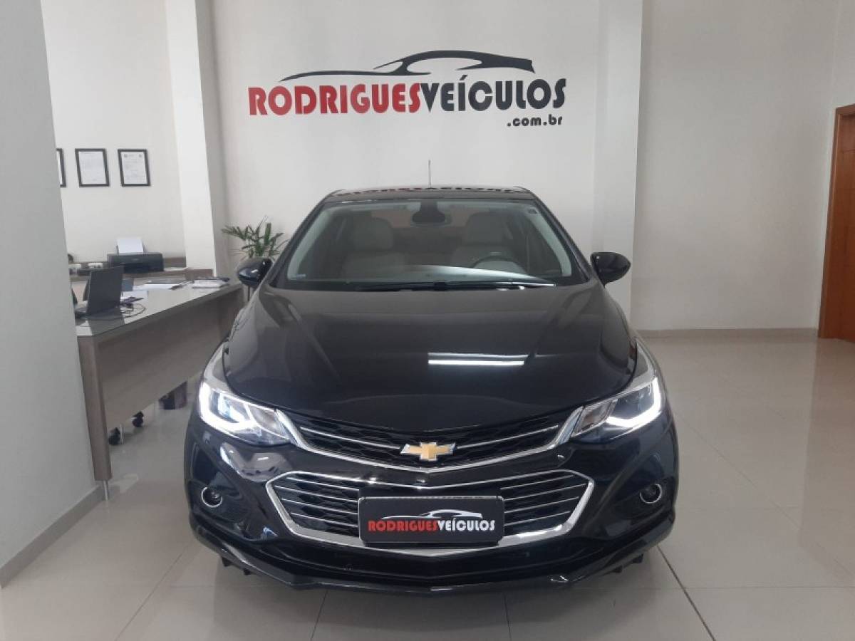 CHEVROLET - CRUZE - 2016/2017 - Preta - R$ 87.900,00