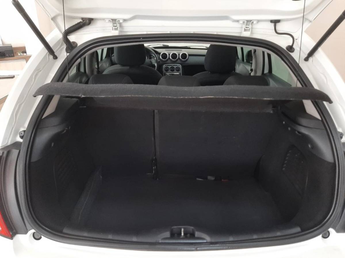 CITROËN - C3 - 2014/2014 - Branca - R$ 39.900,00