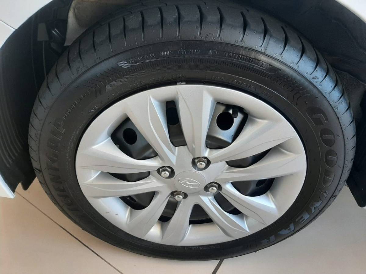 HYUNDAI - HB20 - 2018/2019 - Branca - R$ 55.900,00