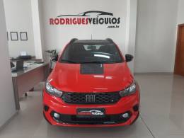 FIAT - ARGO - 2021/2022 - Vermelha - R$ 76.900,00
