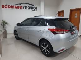 TOYOTA - YARIS - 2020/2021 - Preta - R$ 92.900,00