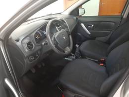 RENAULT - SANDERO - 2014/2015 - Prata - R$ 44.900,00
