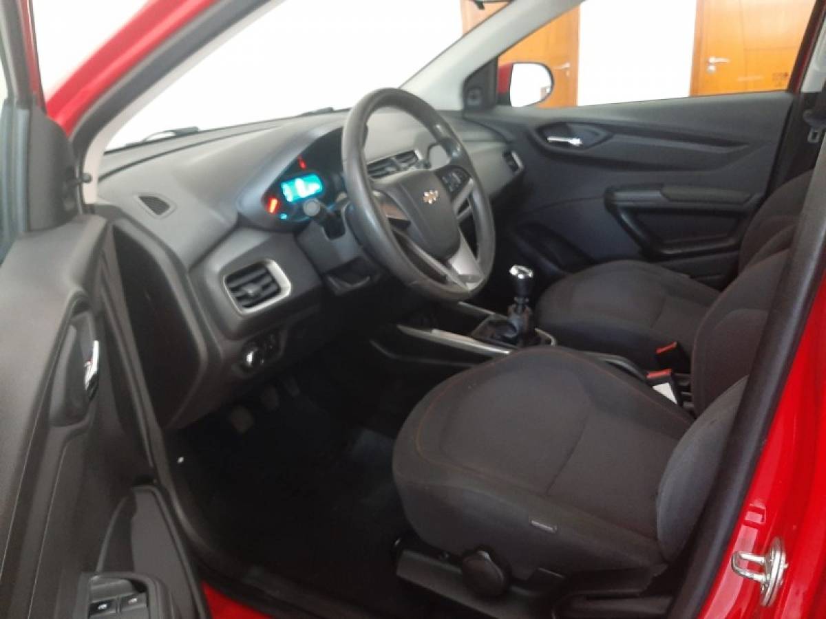 CHEVROLET - ONIX - 2015/2016 - Vermelha - R$ 51.900,00