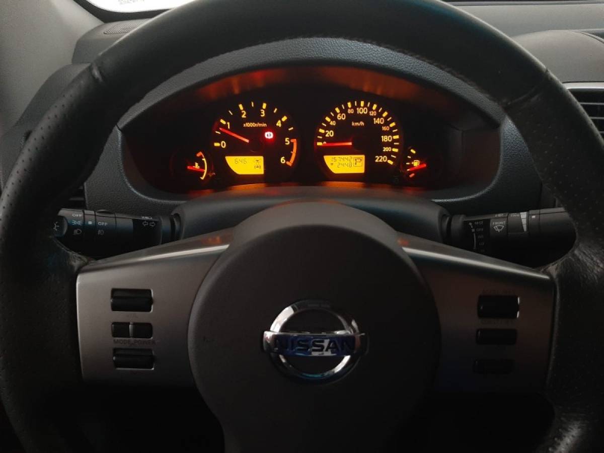 NISSAN - FRONTIER - 2012/2013 - Preta - R$ 104.900,00