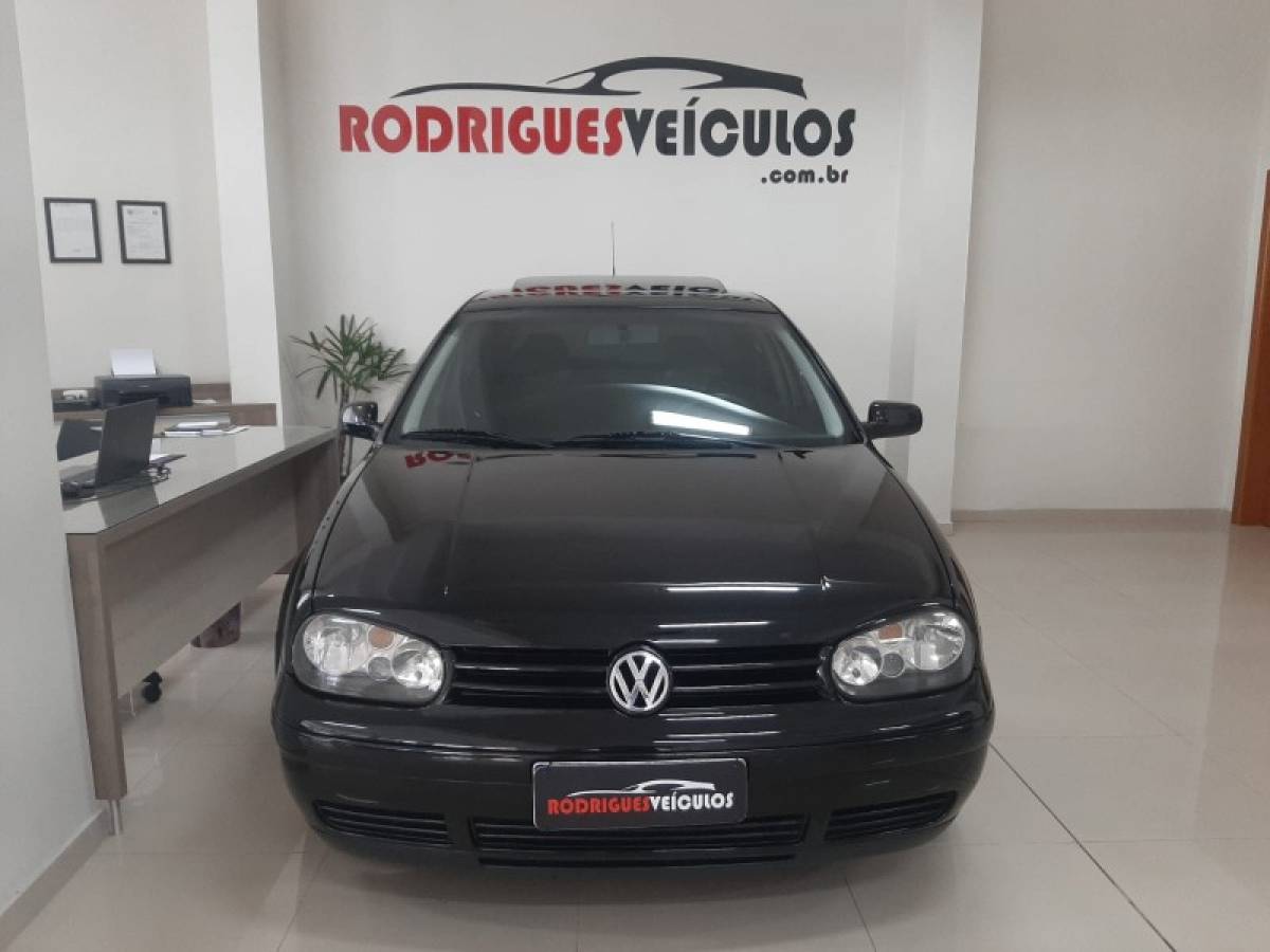 VOLKSWAGEN - GOLF - 2006/2006 - Preta - R$ 37.900,00