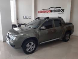 RENAULT - OROCH - 2016/2017 - Verde - R$ 71.800,00