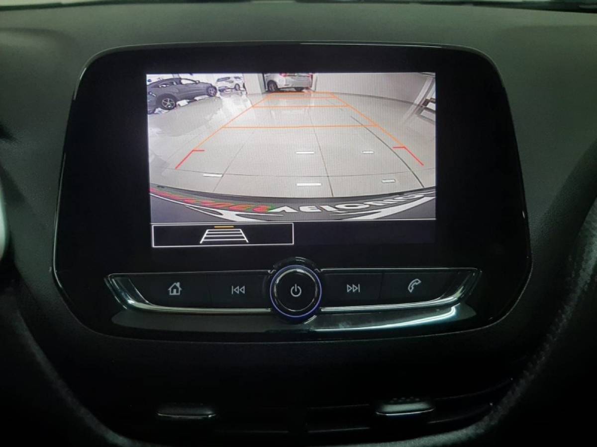 CHEVROLET - ONIX - 2020/2020 - Prata - R$ 59.900,00