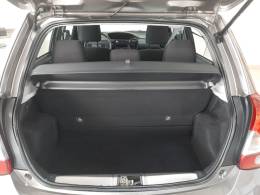 TOYOTA - ETIOS - 2018/2019 - Cinza - R$ 64.900,00