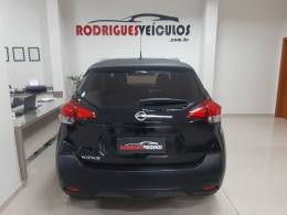 NISSAN - KICKS - 2019/2019 - Preta - R$ 74.900,00