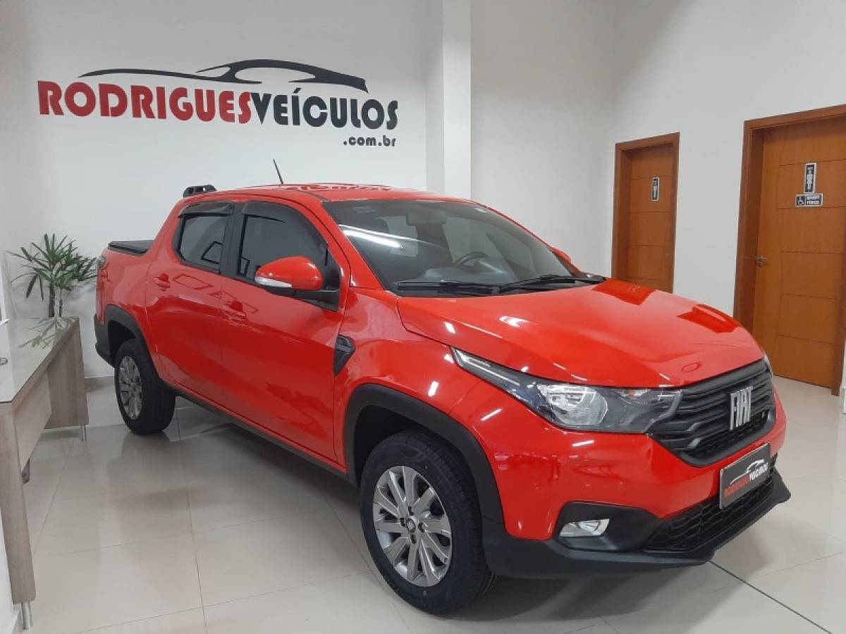 FIAT - STRADA - 2021/2022 - Vermelha - R$ 95.900,00