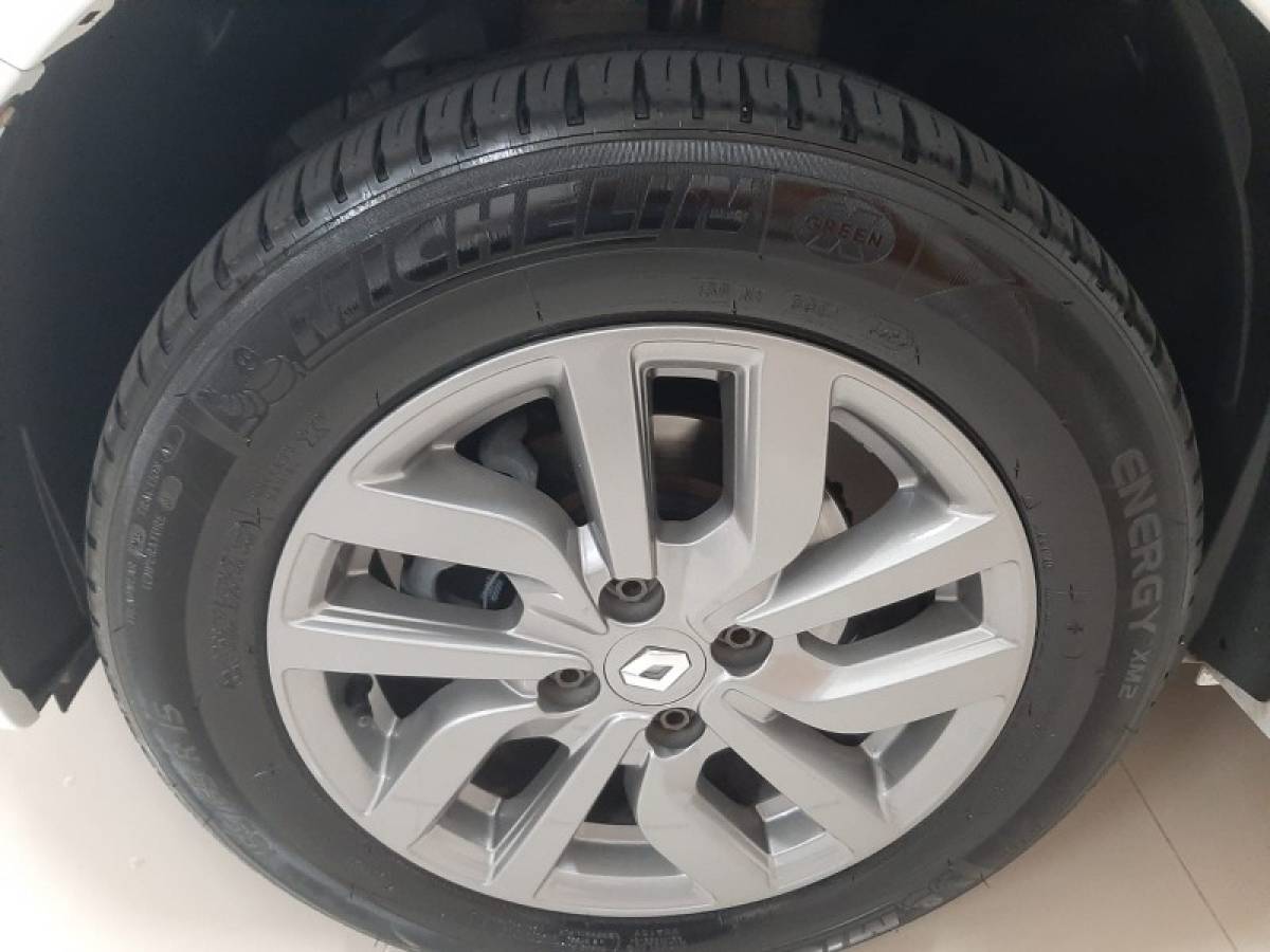 RENAULT - SANDERO - 2020/2021 - Branca - R$ 62.900,00