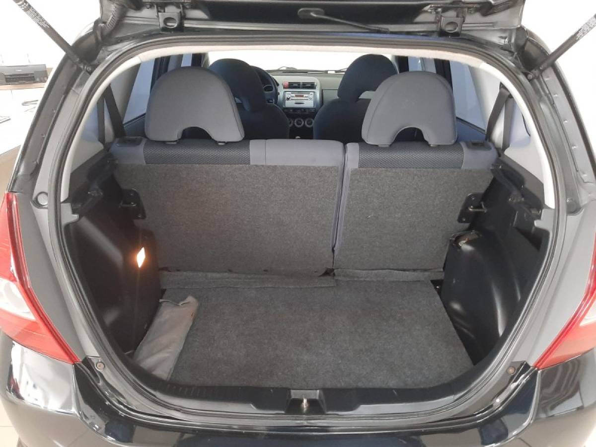 HONDA - FIT - 2007/2008 - Preta - R$ 32.900,00